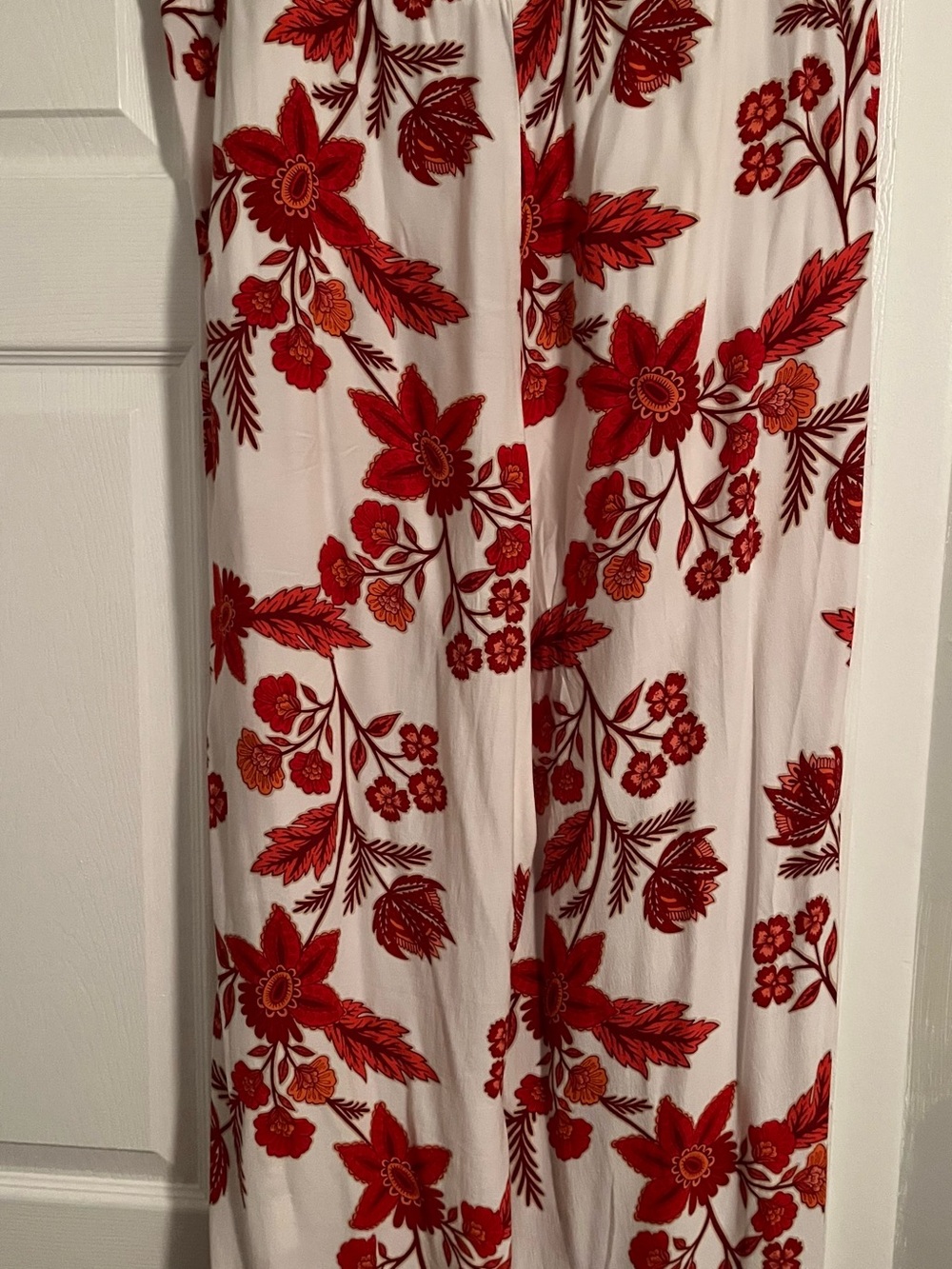 LOFT White Wide-Leg Pants with Red Floral Print size Large - Picture 4 of 6
